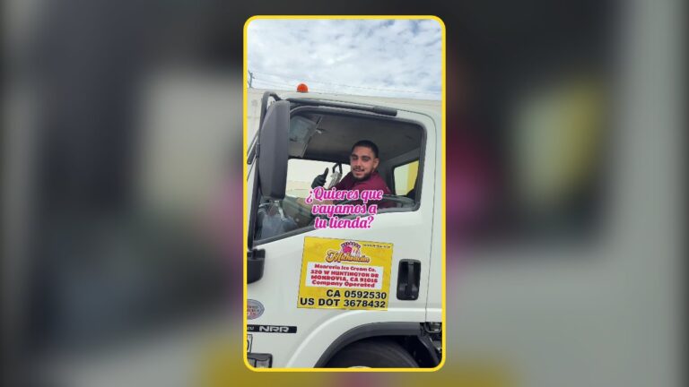 Entrega directa de helados: camión de Helados Michoacán listo para surtir tu tienda